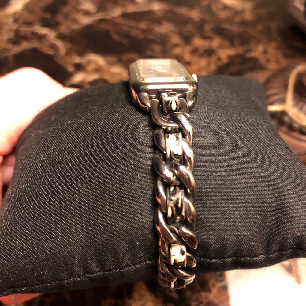 Coach Etched Bracelet Watch trimmed/black leather - Picture 6 of 8